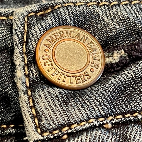 American Eagle Blue Denim Stretch Shorts Wmns Sz 12 S1102-526 - Picture 7 of 7